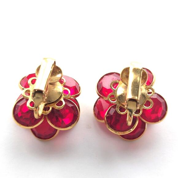 Vintage Estate Stunning Ruby Red Bezel Set Rhinestone Flower Clip On Earrings - Picture 3 of 4